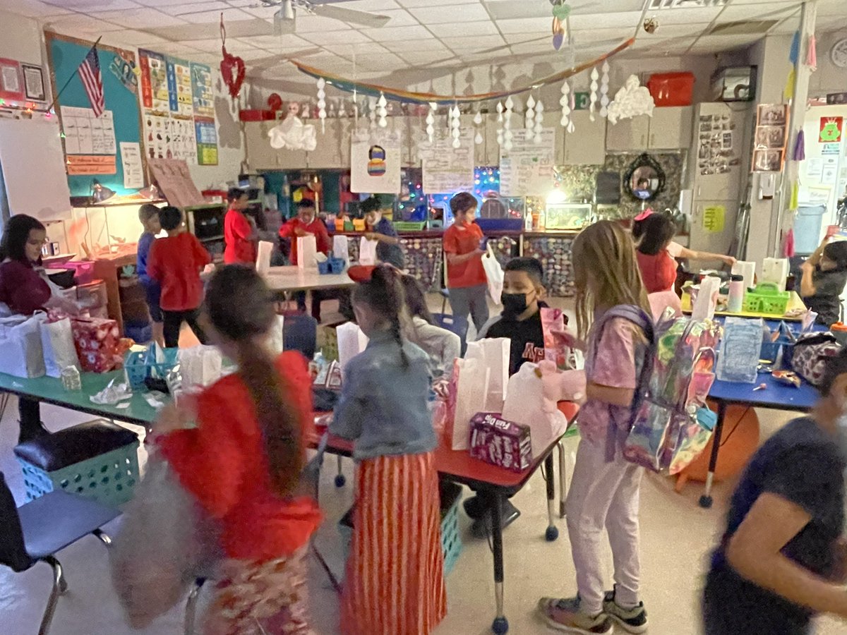 Happy Valentine’s Day from Mrs. Fehrle’s class <a href="/NavarroLISD/">Navarro Elementary</a>