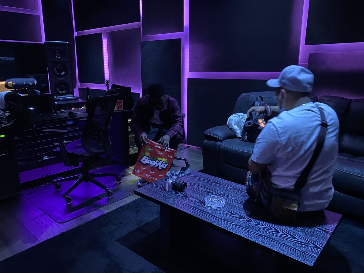 KillaKamPushaz's tweet photo. New visual otw #NeedToVent https://t.co/Nq78QCnswU