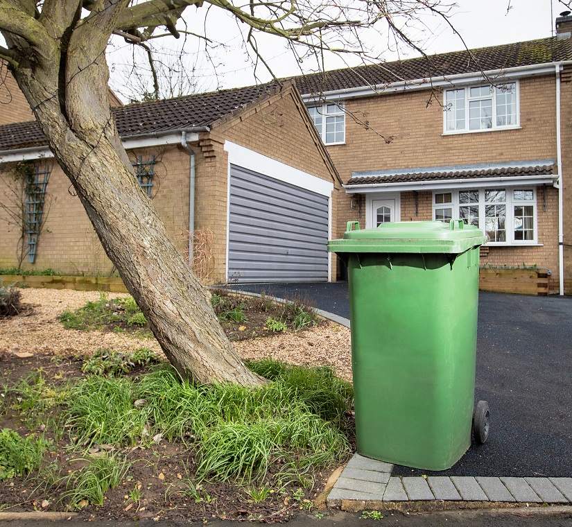 rutlandcouncil's tweet photo. From 1 April 2022 you’ll need a new green waste subscription sticker to have your green bin emptied.  Subscribe before 25 February to get your sticker delivered in time for the first collection rounds of new service year: https://t.co/VLc2R3Kwtf https://t.co/rv9OfjVKtu