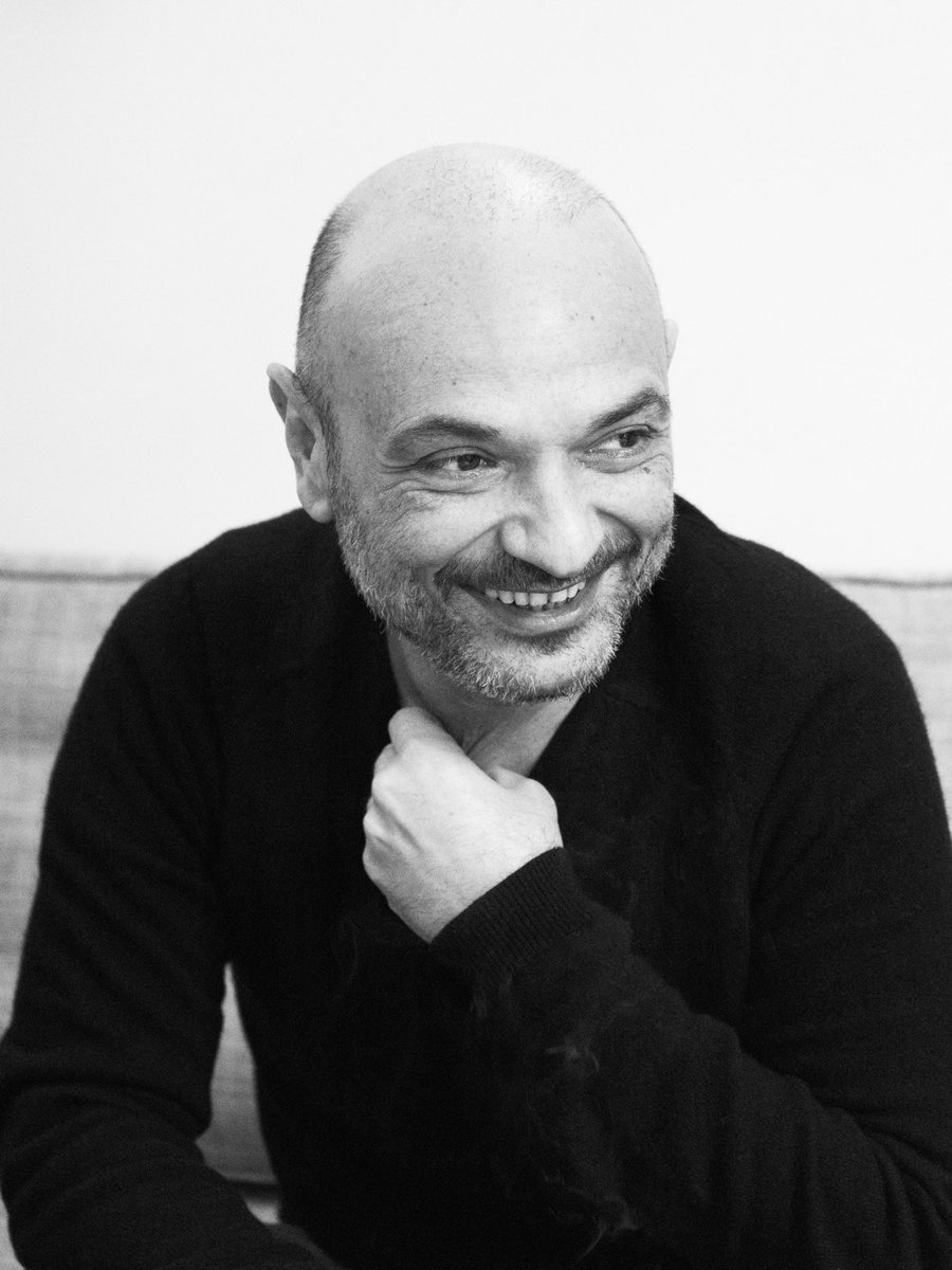 Victoire de la lumière au pays de Voltaire! 🙌🏼 ✨
#Richard Malka réaffirme « Le droit d’emmerder Dieu » (Grasset) en remportant le prix des députés ET le prix du livre politique 2022.
La liberté d’expression est aussi une affaire de littérature, bravo à lui! 
👏🏻👏🏿👏🏽