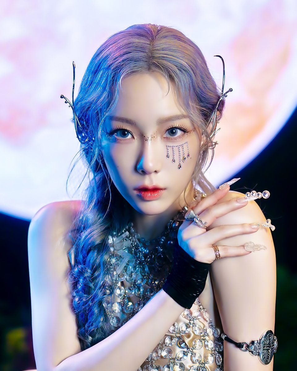 SStaeng9's tweet photo. 아틀란티스 여왕님 같아🐟👑
#태연 #TAEYEON https://t.co/jXjWx3OZ2s