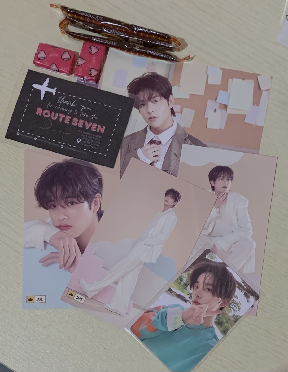 PSHSJYCART's tweet photo. 📦: #route7reviews @RouteSevenPH 

hi ! i received the jake sg22 member set na po. thank you so much po for packing it well and sa freebies ☺️ super secure ng packaging and super bait ng seller hehe. tysm po ulit <3 https://t.co/bIPjAq4JjZ