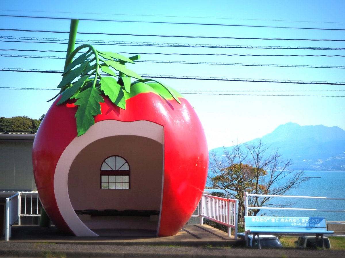 maaa311rI's tweet photo. 🚌フルーツバス停💨💨
🍓🍉🍈🍊🍅かわぃい~🤤♡
#フルーツバス停　#長崎県　#旅行好き　#国内旅行 https://t.co/g9gGHU25Qw