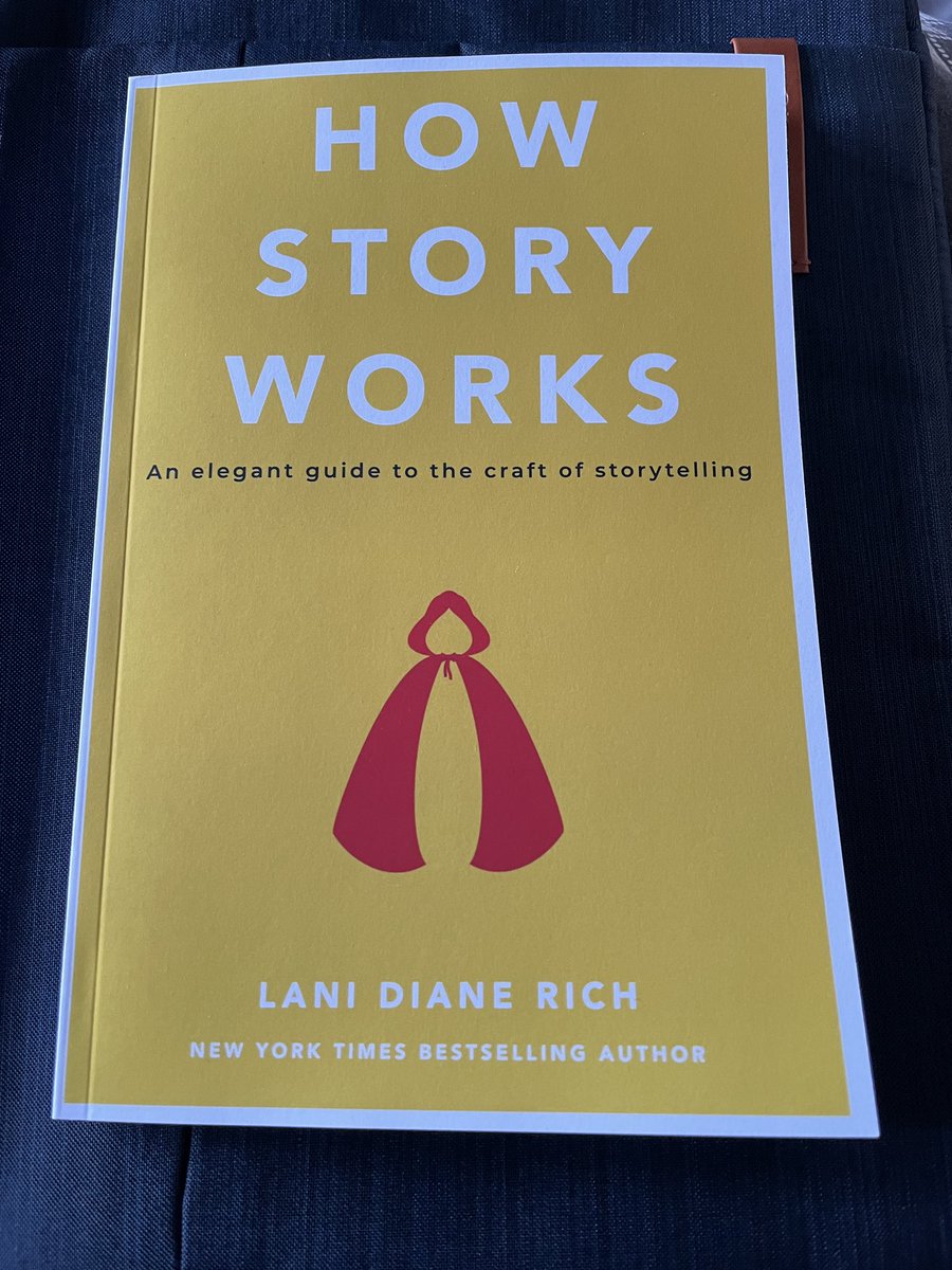 Rachel_Films's tweet photo. I’ve been listening to @LaniDianeRich talk about storytelling in podcast form for years. So excited to read this book #HowStoryWorks https://t.co/NsE3ELVMiJ