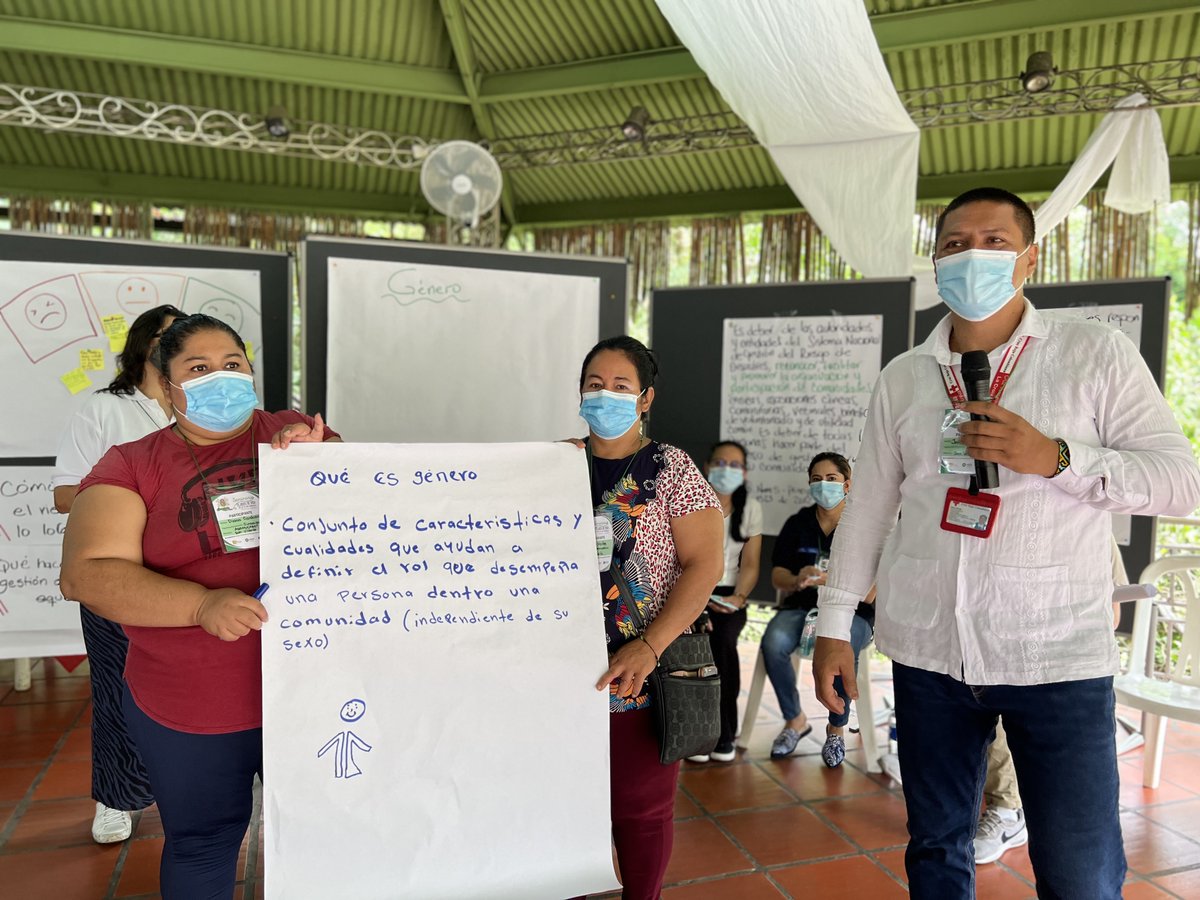 CorpomaniguaC's tweet photo. ¿Qué hace falta para una adecuada gestión del riesgo de desastres con equidad de género?.  Con ejercicios prácticos, @OxfamColombia, @CorpomaniguaC  y @UNGRD  lideraron esta conversación entre sociedad civil e institucionalidad en seminario: Tejidos de Vida. https://t.co/16h32bemRD