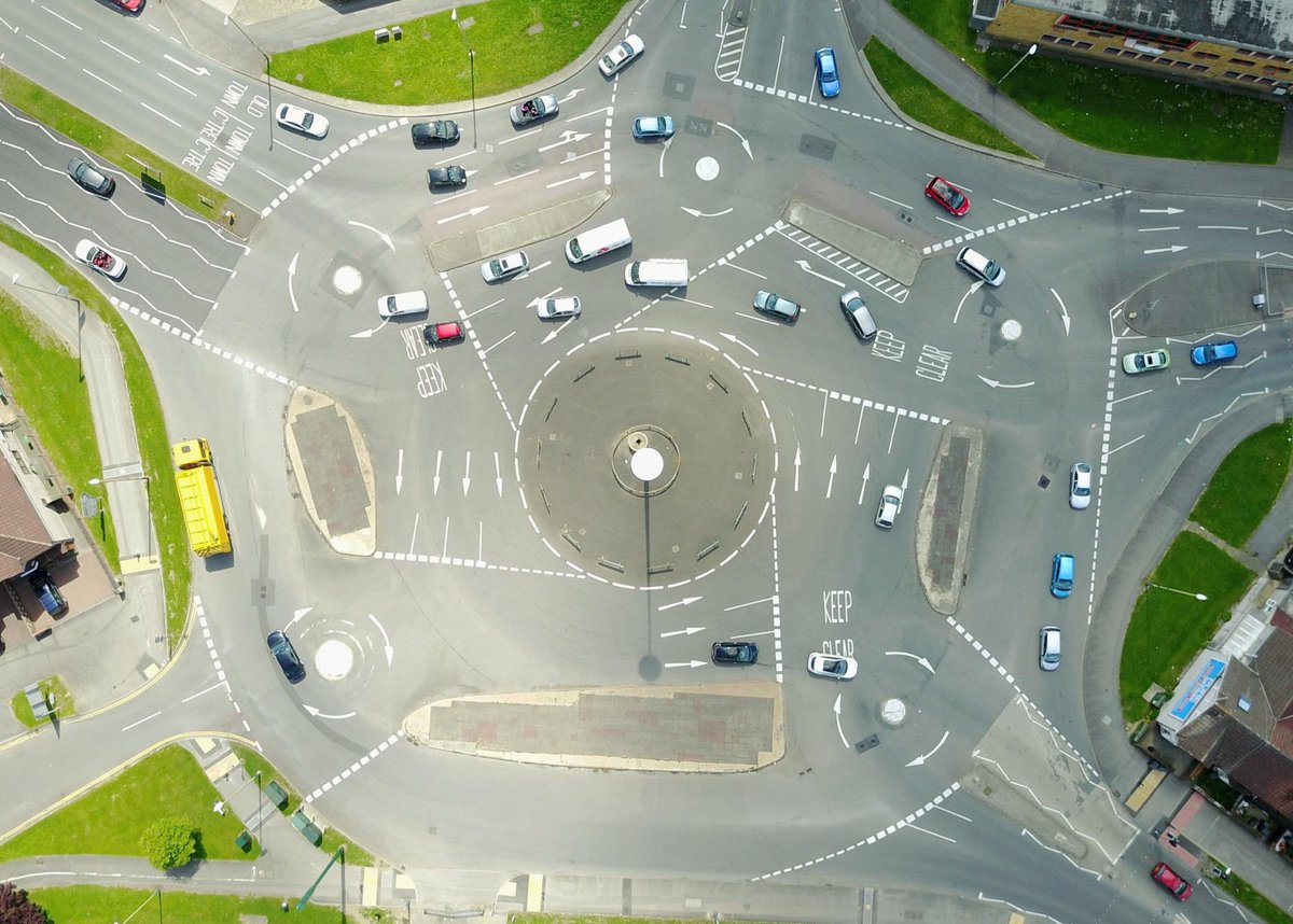 scale_banana's tweet photo. The Magic Roundabout - Swindon. https://t.co/baLXCWlGzJ