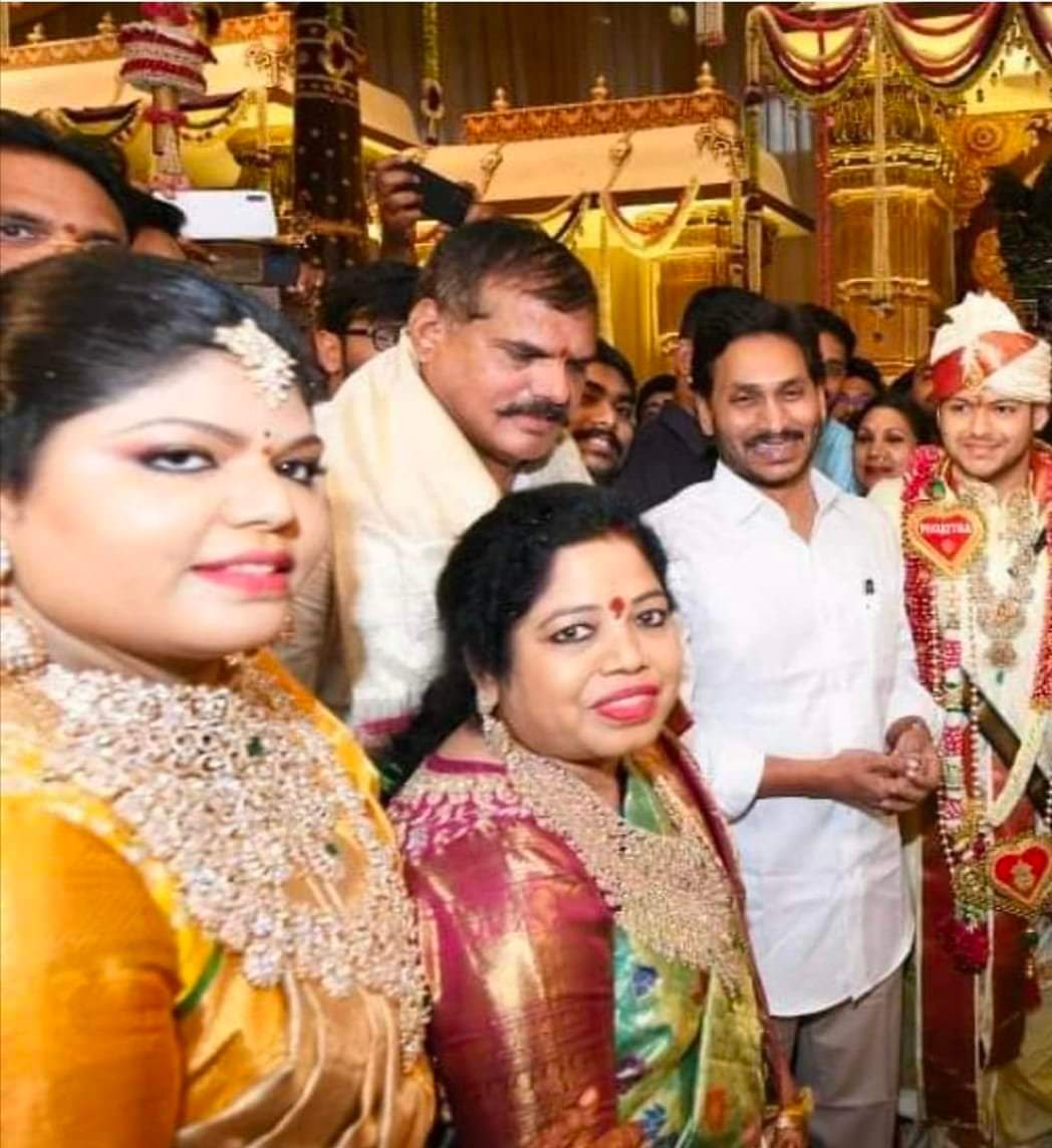 FLaGGWxVIAMqgcm?format=jpg&name=medium