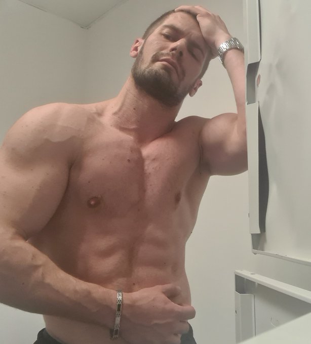 Qu as tu pr&eacute;vue ce week-end   What are you planning this week-end https://t.co/1qxOquX6Mt