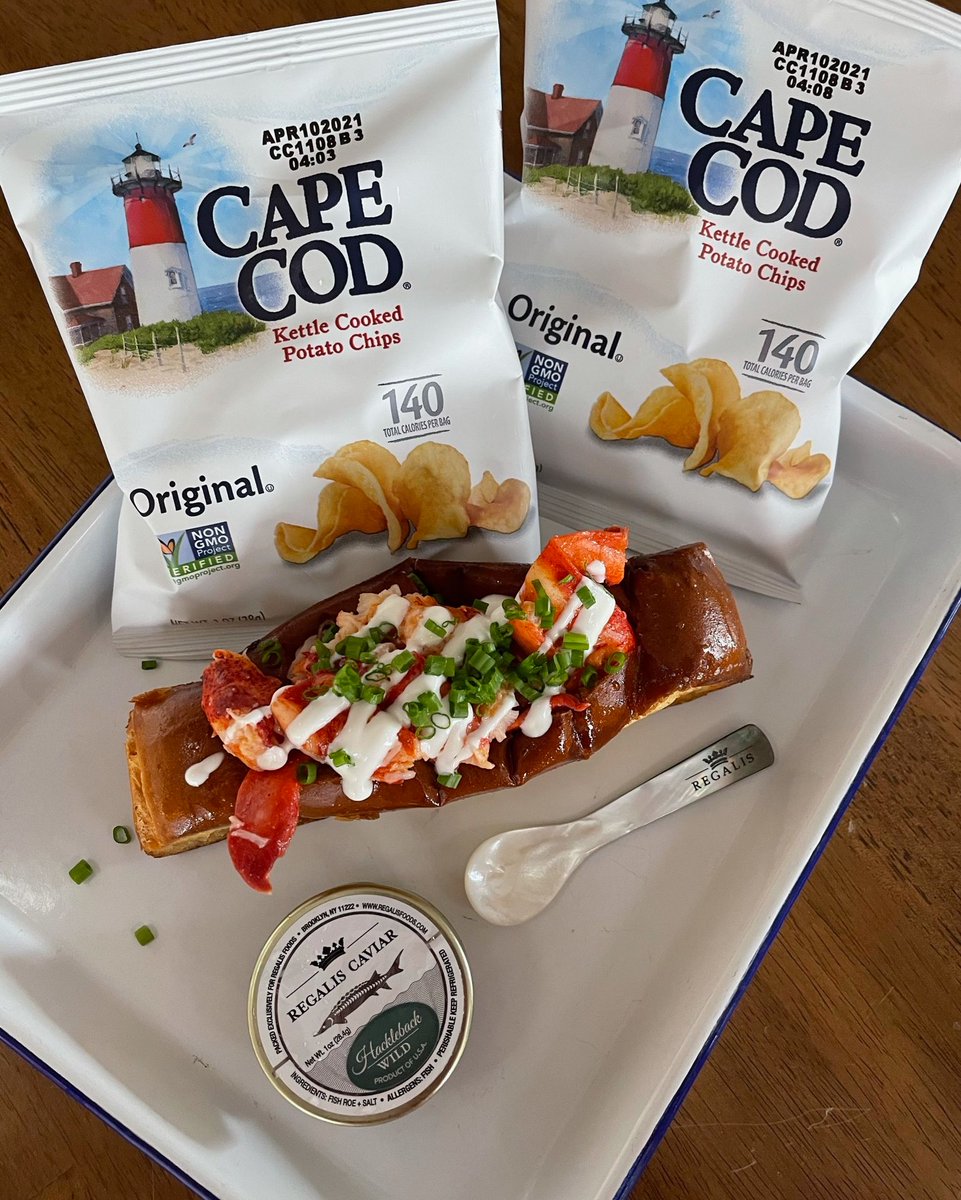 The February Special "Truffled Lobster Roll" is rolling out today in our food trucks! Get this decadent roll will be available at Wolf Ranch (Georgetown), Barton Creek (Bee Cave), and Lone Star (Galleria) farmers markets.  
-
-
-
#rollout #lobsterroll #garboslobster #atxlove