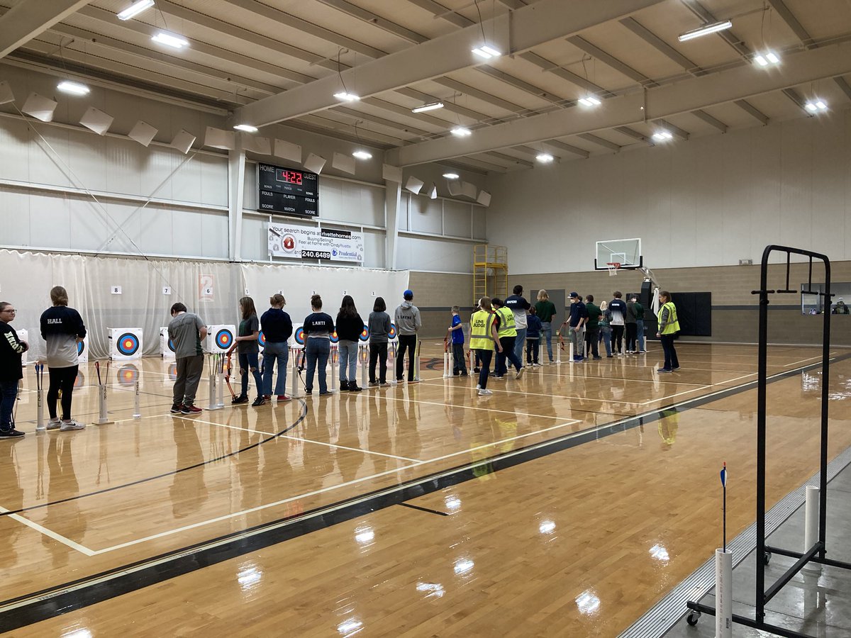 caseythorpebain's tweet photo. Another weekend of @NASPArchery with East Lansing Archery! Today we are at Swartz Creek! Shoot straight, EL! #DoMoreForKids @eltrojans https://t.co/g9jS2u7Uax