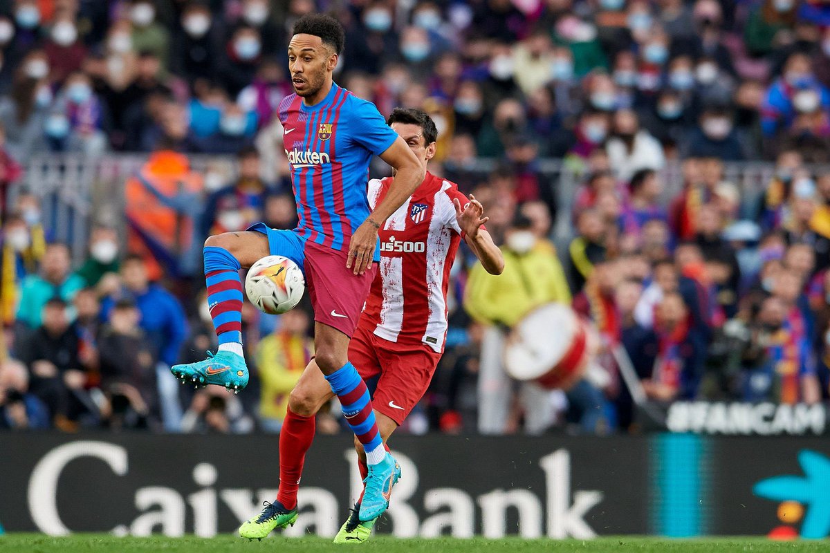 Judithsalvat6's tweet photo. Si Aubameyang hace gol en el derby frente al Espanyol, sortearemos su camiseta entre todos los que den RT a este tweet y sigan a .@Judithsalvat6 y .@Somhiseremfcb 

RT + FOLLOW ambas cuentas✅

Enviamos a todo el mundo gracias a .@Waksport2 https://t.co/pf1gXl7x7q