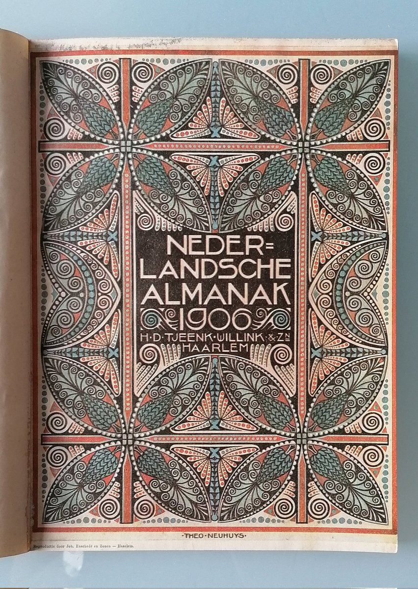 anno1900nl's tweet photo. Na lang zoeken heb ik eindelijk een mooi exemplaar van deze almanak van Theo Neuhuys op de kop weten te tikken. Dankzij de vorige eigenaar, die alle jaargangen apart liet inbinden, is het omslag goed bewaard gebleven. #NieuweKunst #ArtNouveau https://t.co/i6Q3DZk5N4