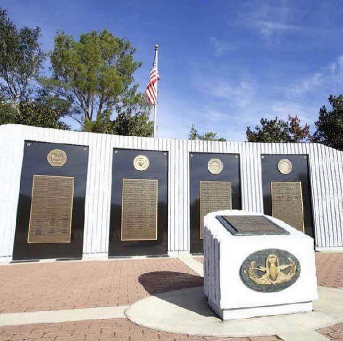 op_hawkeye's tweet photo. 2.12.2006 ~ AO2 Nicholas Wilson 🇺🇸
#OpHawkeyeRemembers #NicholasWilson #EOD #EODwarrior #EODMU3 #NavyEOD
#supportourSOFcommunity #Operation_Hawkeye
📜 https://t.co/lUnqpIq3xi
📜 https://t.co/OckOMtx5Nm
📰 https://t.co/h1zeVjo9vM
🎥 https://t.co/1mRwnh94cZ https://t.co/lZokH7KqJs