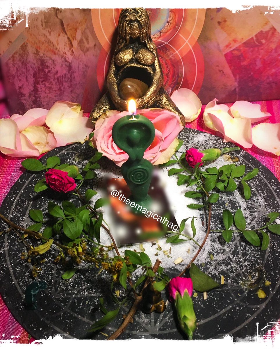 HagThee's tweet photo. Mix of my spell work, sigil fertility spell, sigil prosperity spell and protection work from spell package 🕯 🔥 book at my website or message me👇🏻♾ https://t.co/np9RRaeBTn.     

 #7daycandle #moneyspell #fertilityspells #cursework #theemagicalhag  #shieldwork  #fixedcandles https://t.co/V7DCFY4dvT