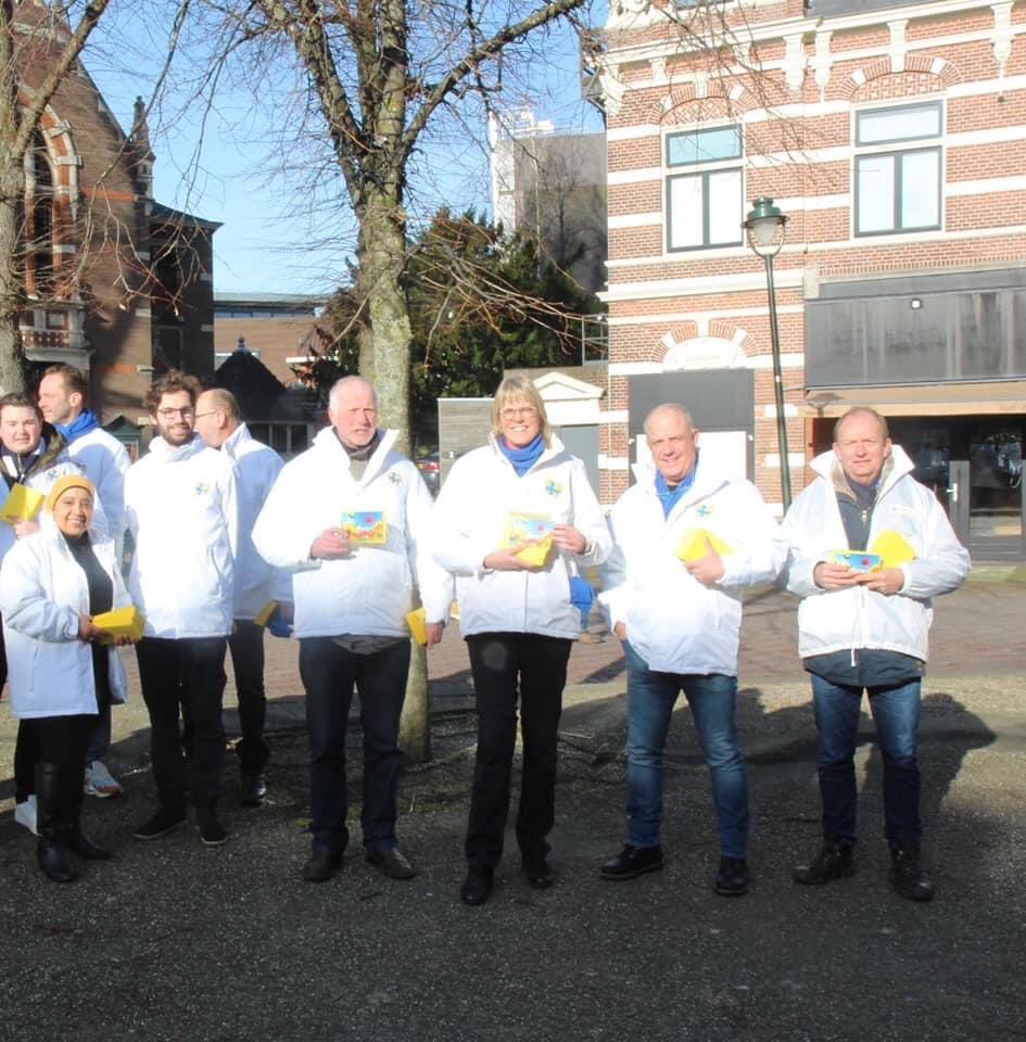 hartvoorhilv's tweet image. De ochtendploeg op de Kerkbrink. #hartvoorhilversum
 #gr2022