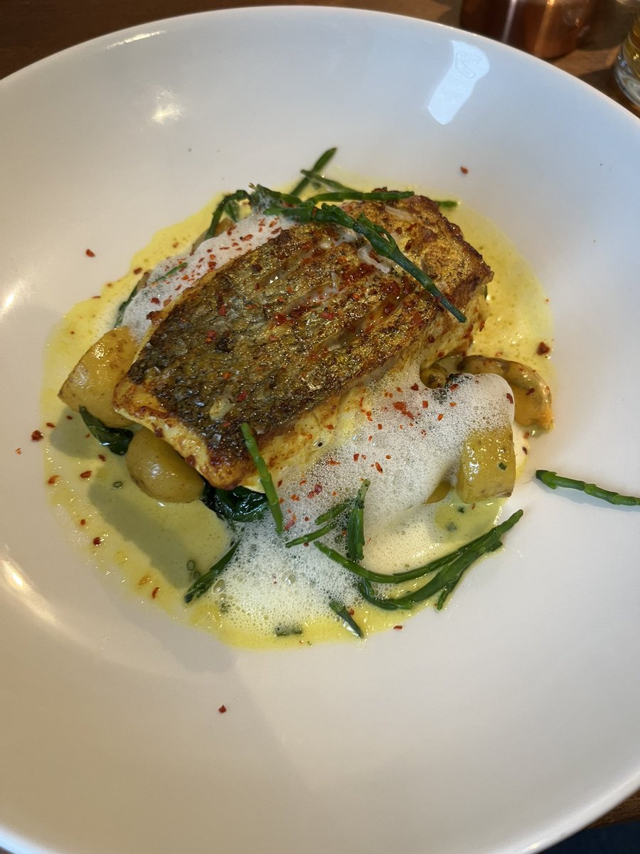 Diarmid McBride (@diarmidmcbride) on Twitter photo <a href="/elieshipinn/">Ship Inn Elie</a> Amazing lunch! Hake with curried potatoes, mussels, samphire and spinach saag aloo 😋 The Cullen skink was delicious too! #Superb <a href="/elieshipinn/">Ship Inn Elie</a> Amazing lunch! Hake with curried potatoes, mussels, samphire and spinach saag aloo 😋 The Cullen skink was delicious too! #Superb
