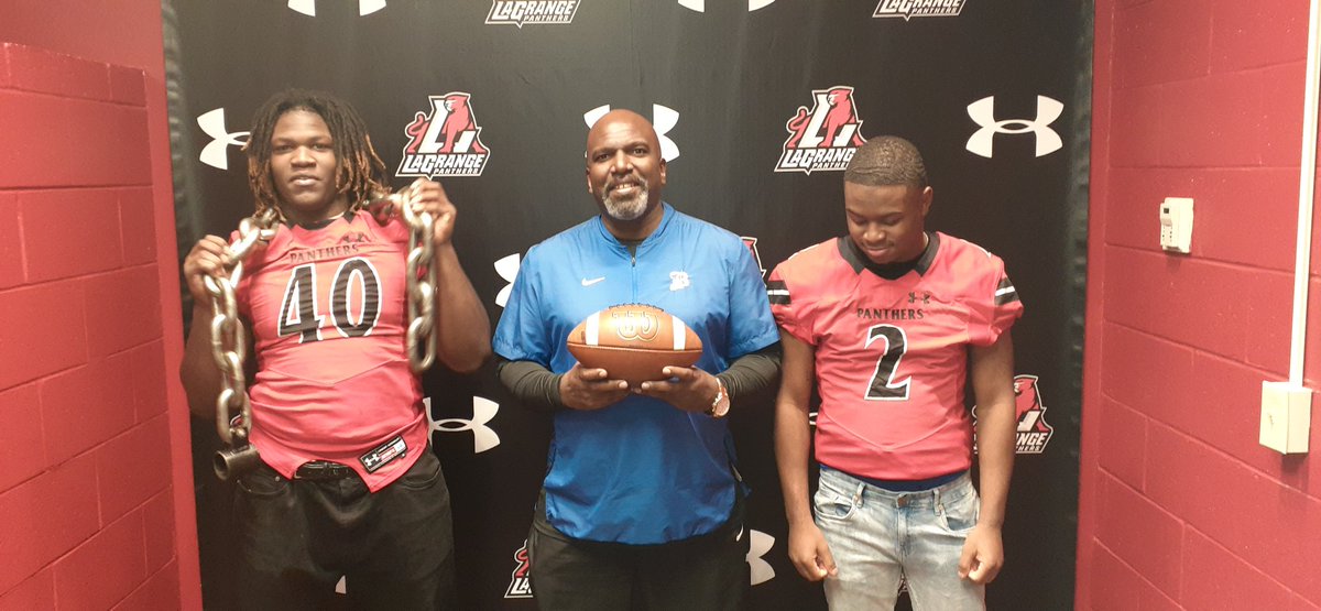 BWickPiratesDC's tweet photo. Had an amazing time with @LC_FTBL @CoachEChambers @CoachKendallTod and all of their hospitality at Lagrange College.
@DreytonLaury @alijawon3 
@BrunswickFB 
#AllAboutTheFamily https://t.co/8DXqtDlnDS