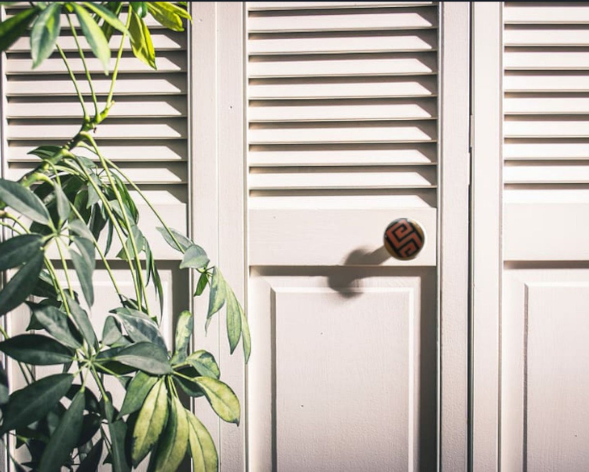 ruralgals's tweet image. 🐕 Big deals! Southwestern Design Decorative Knobs, Southwest, Kitchen Cabinet Hardware, Cabinet Handles, Dresser Knobs, Drawer Knobs only at $19.96 on etsy.com/listing/845318… Hurry. #DecorativeKnobs #SOUTHWESTERN