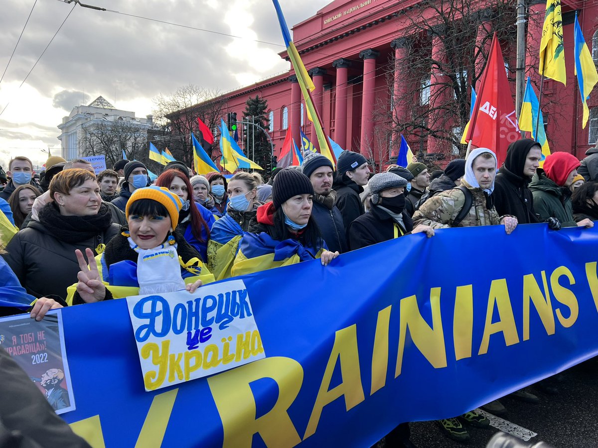 sternenko's tweet photo. Kyiv today. We are grateful to all countries which support 🇺🇦 against russian aggression. 

And #UkrainiansWillResist https://t.co/Na2PorTBLt