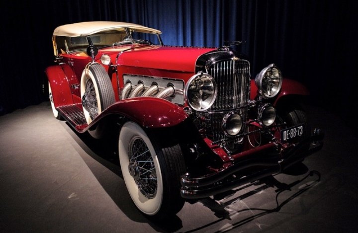 AlwaysElizabeth's tweet photo. 1935 Deusenberg SJ convertible coupe
$9,500 original price
Can you imagine?
#autoporn https://t.co/3y3msXTuC9