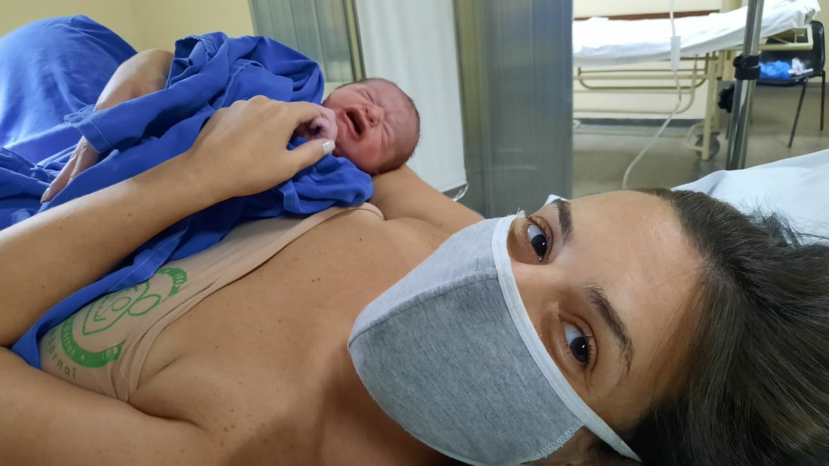 ronaldou2delima's tweet photo. 🧐💭 Salve salve Sabadão abençoado por Deus 🙏🙌 Apresento minha nora Marcella & Raphael ,meu filho e o novo integrante #FamiliaLima 🍼👶 Ryan meu neto 🍼👶🙌🙏 nasceu nessa madrugada às Hr. 03:30 🎊🎉🎈🎊🎉🎈...Estou em festa 🎊🎉🎈👶🍼🎊🎉🎈🍼👶🎊🎉🎈🍼👶...☮️💚 https://t.co/08OiORb440