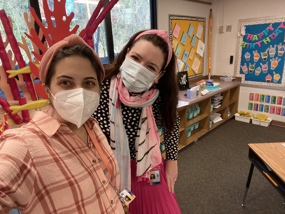 All about the pink! Valentine’s spirit all week long! #friendship #pink #fun <a href="/ATS_Davies/">Nicole Davies</a>