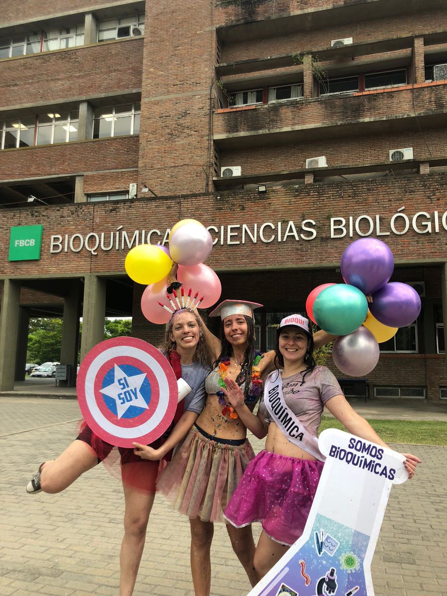 CeciRamirezz's tweet photo. Yo? Bioquímica 😎 https://t.co/q1WGlc888w