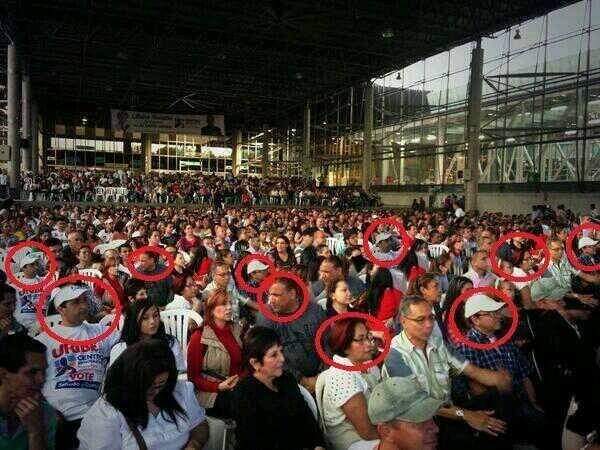 El Narco Uribismo llenando espacios con FHOTOSHOP jajajaja 🤣🤣 jajaja 😂😂😂😂😂
<a href="/CeDemocratico/">Centro Democrático</a>