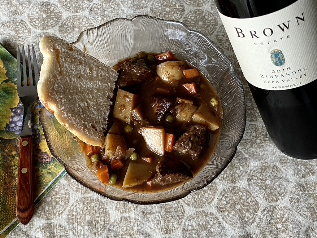 linda_lbwcsw's tweet photo. A5 Cooked up a classic beef stew for this high-octane red. The pairing sure warmed up a cold winter night in the Pacific Northwest! #winepw #Brownzin @Brownestate https://t.co/3Qj0UnNLY7