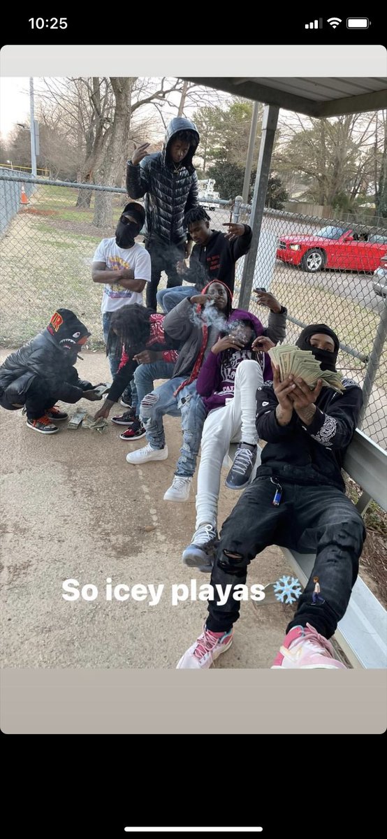 SbBankz_'s tweet photo. City most hated SOICEY PLAYAZ 😤🥷🖤❄️ https://t.co/6dnYaPpNZk