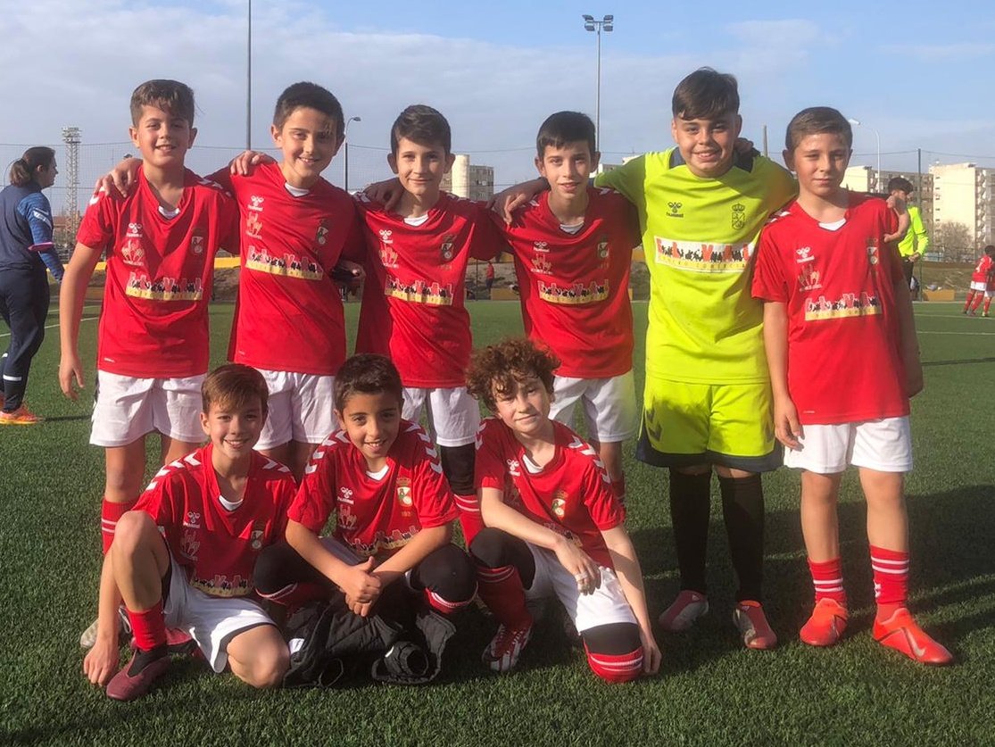🗒️ RESULTADOS | #LaFactoríaDelVal

🏆 LIGA 

🙋🏽‍♂️ 1ª DIV. AUTONÓMICA ALEVÍN F.7
⬇️ GRUPO 3
📅 JORNADA 14

ALEVÍN "B" F.7 1⃣0⃣-0⃣ C.D Aranjuez Balompié

⚽️⚽️⚽️ ALEX
⚽️⚽️ ISAAC
⚽️⚽️ EIDAN
⚽️ AITOR
⚽️⚽️ MARIO

Partido muy serio de los chicos, muy centrados en el objetivo.