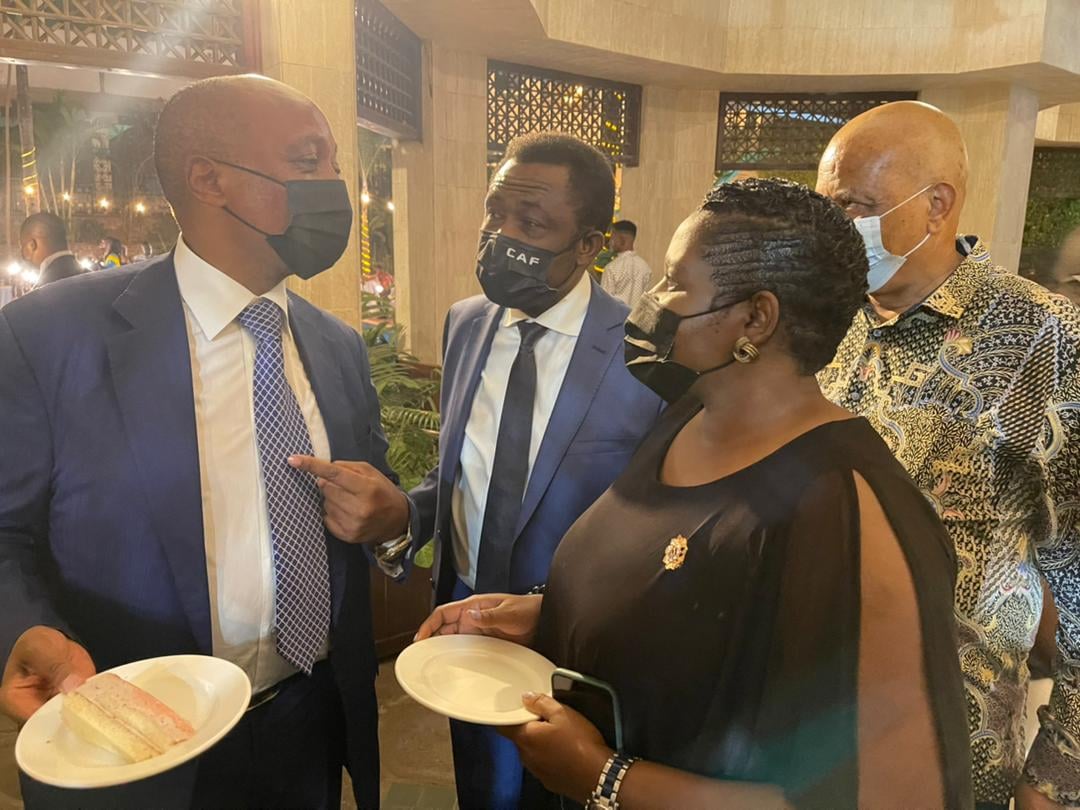 date_africa's tweet photo. 🇳🇦🇧🇼🇨🇲Namibia- Botswana- Cameroun : DEPUTY MINISTER ON FACT-FINDING MISSION IN Cameroon - preliminary discussions for Namibia’s envisaged bid to co-host the continental tournament in 2027 with the Republic of Botswana.

#utdanamibia #utdabotswana #utdacameroun #utdainfo https://t.co/HNhF0Ie43f