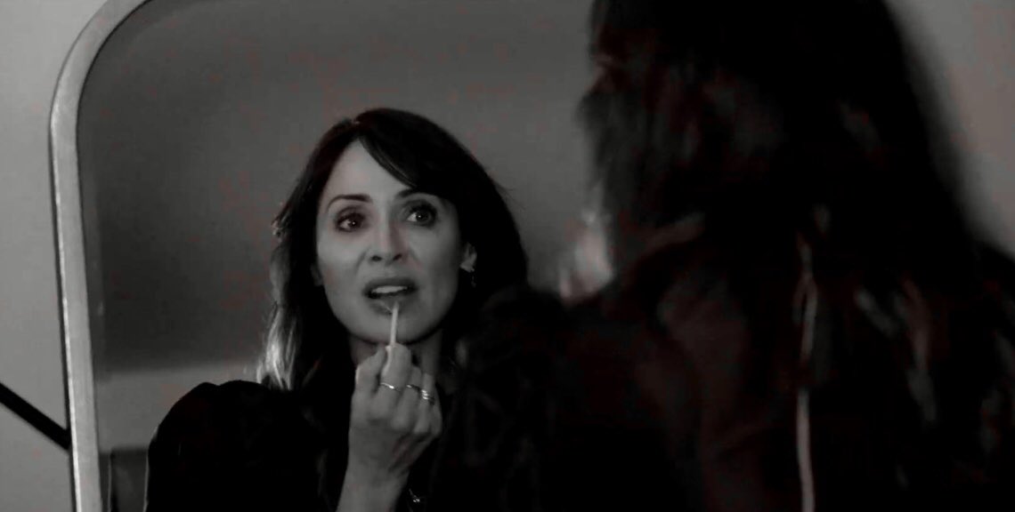 PopLoop_'s tweet image. Natalie Imbruglia nos presenta una mirada más íntima de sus conciertos en el video para #NothingMissing, una canción de su último álbum #Firebird. 

👉youtu.be/AEs1TJvdLfs