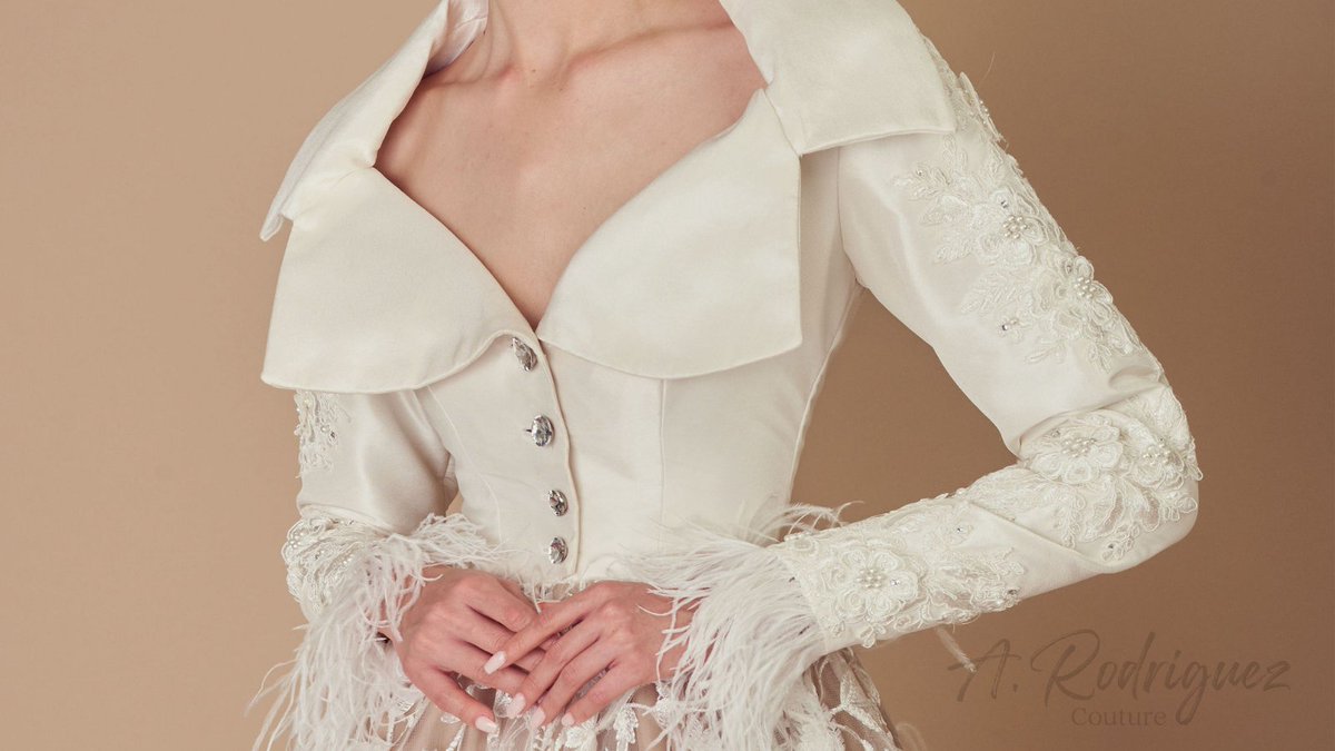 ARodriguezModa's tweet photo. ¿Se aproxima tu boda civil? 
Diseñamos el vestido ideal para ti, haciéndote lucir elegante y femenina ese gran día. https://t.co/dj6Botto8p