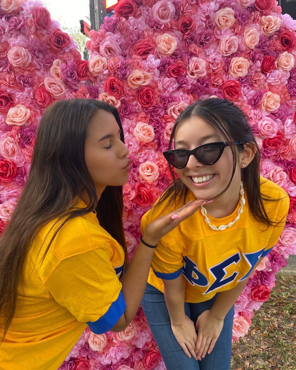 Samfarrieta's tweet photo. It’s the season of love and everyone loves a phi sig🥰 https://t.co/SrUPbLaM3v