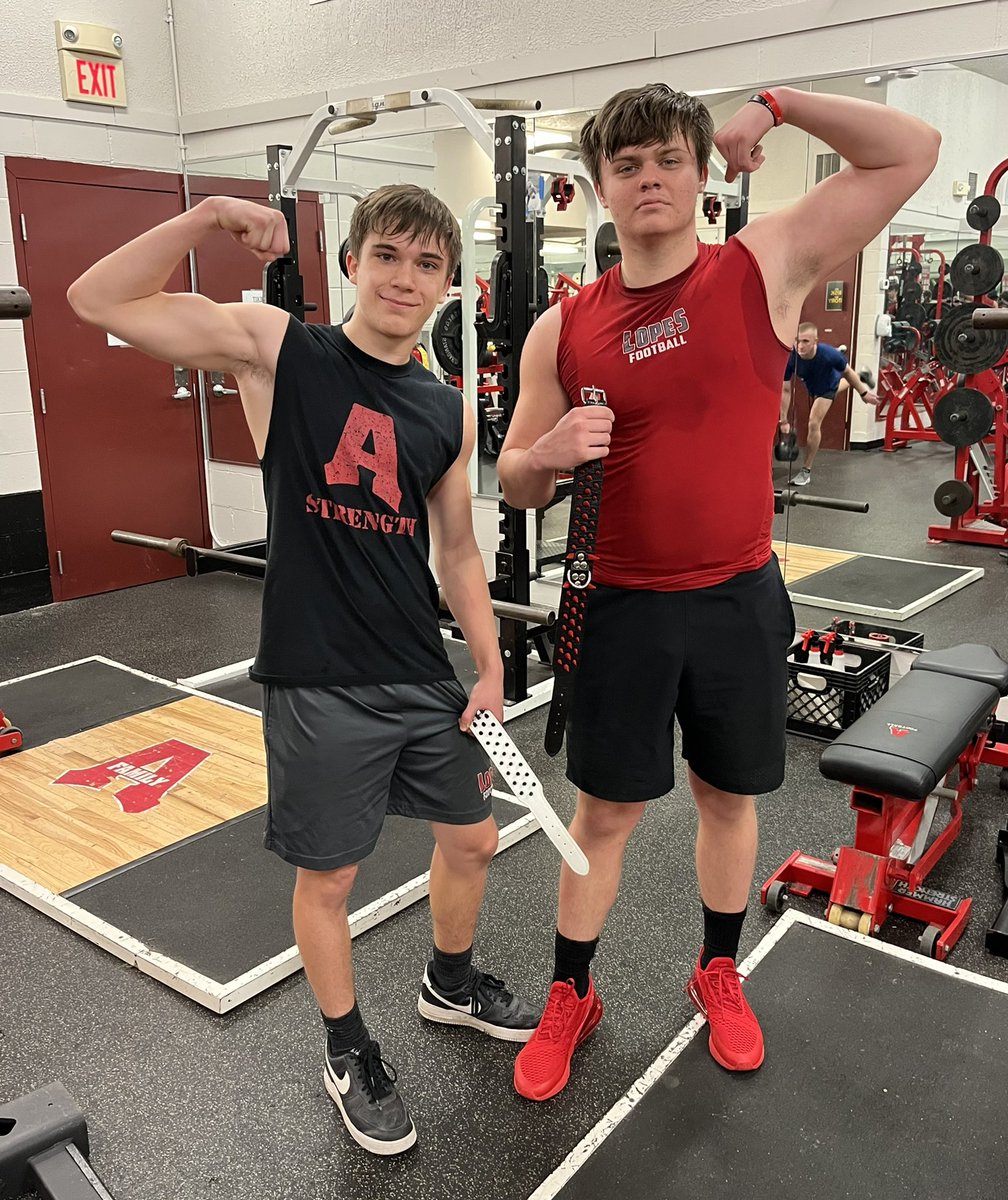 PJCTraining's tweet photo. Dogs of the week!! #StuMAN #JEwing #mindset #earned #protectthechain https://t.co/ZSAZaA8rtC