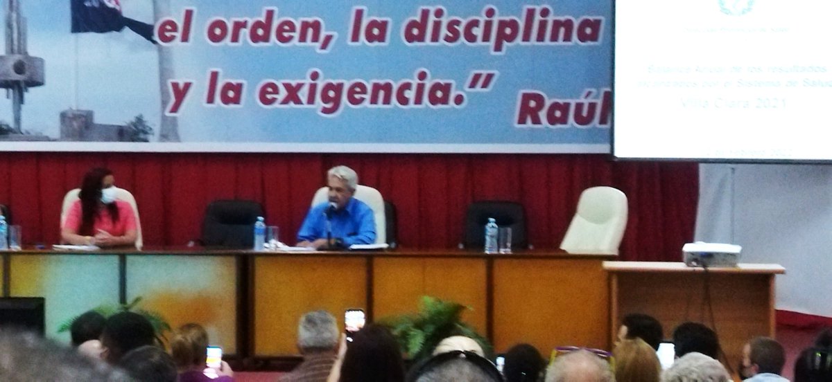 El Dr. Durán hace las conclusiones del Balance anual del sistema de salud en VC. Expresó: VC es una provincia fuerte, de profesionales con experiencia y de una Universidad con tradición, para alcanzar mejores logros en el 2022 <a href="/ucmvccu/">Universidad de Ciencias Médicas de Villa Clara</a> <a href="/DPSVillaClara/">DPS Villa Clara</a>
