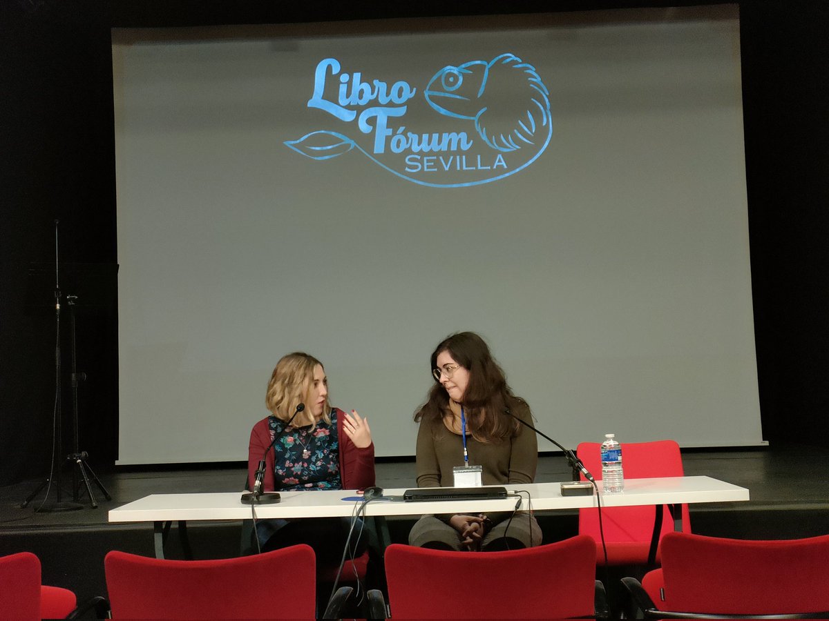 ElenaBSiles's tweet image. Comenzamos con la charla de &quot;Como crear mundos de fantasía&quot; by @InsomniaEd  #LibroForumSevilla