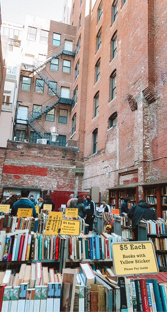 wickedboring's tweet photo. today’s book adventures https://t.co/hm16Go4y6X