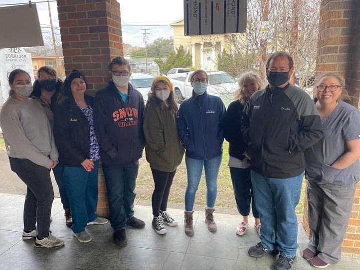PALSCenTX's tweet photo. PALS vaccinated and microchipped 56 local pets this morning for our monthly lowcost vaccine clinic! ❤️🐕🐈 Thank you Hays County for keeping your pets safe and healthy! We’re so lucky to have the amazing Dr. Medina to care for these pets in need. https://t.co/31D1XWHt9j