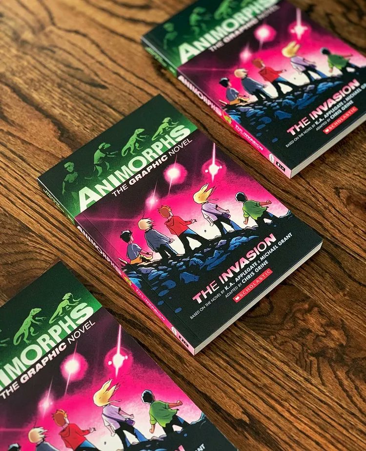 A Valentine's treat for #Animorphs fans! 🦎 

I'm giving away 3 copies of @chrisgrine's adaptation of THE INVASION, signed by Michael &amp; me.

RT + follow to enter
Bonus entry: Reply with the 1st morph you'd acquire!

Ends 2/14 @ 2 PM PT. Thanks for being the best fandom ever. ❤️
