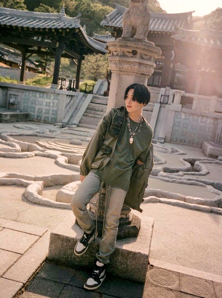 facetonly's tweet photo. —–Tomemos esté día como el debut de Stay alive, porque hoy se debe de hacer 4.4M de reproducciones para que 'Stay alive' llegue a los 10M en solo 2 días y rompa el récord por el que tanto lloran nuestras best Friends.
#forcearmy 🦋💜🦋 https://t.co/8MLUVA1NnE