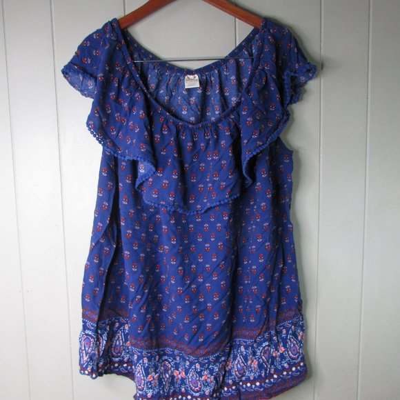 ChicPreloved's tweet photo. So good I had to share! Check out all the items I'm loving on @Poshmarkapp #poshmark #fashion #style #shopmycloset #oceandrive #fadedglory: https://t.co/RrnrDIDsRh https://t.co/99JImuTZXW