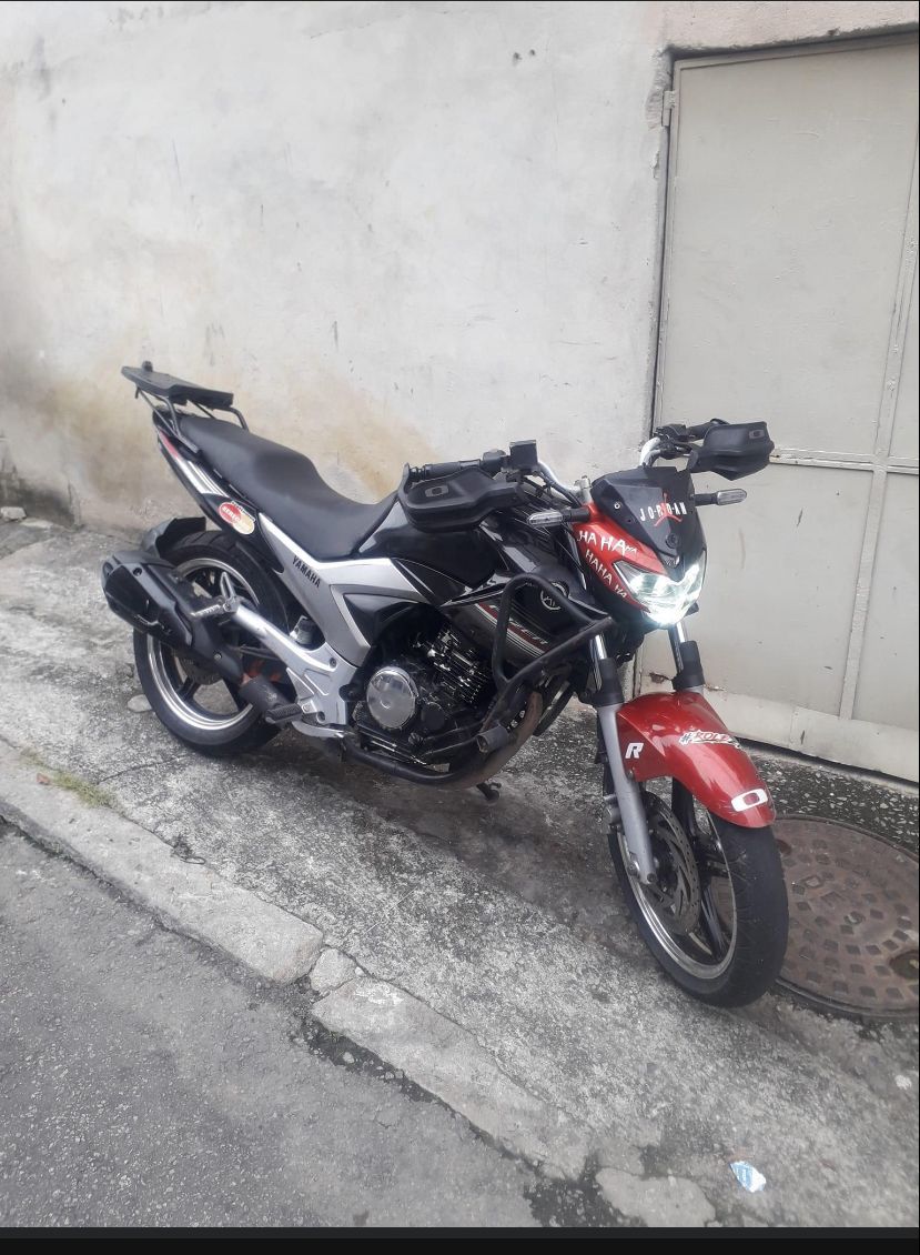 fxpGb7's tweet photo. Moto recuperada, muito obrigado a todos que ajudaram🙏🏼😭❤️ https://t.co/jHFsidZv5i