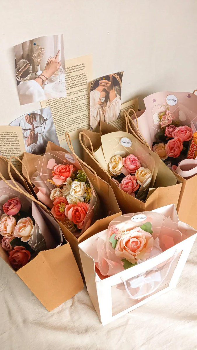 lestarimoon_'s tweet photo. Hi, aku mau coba posting beberapa foto produk jualan aku di twitter ya hhi. Barangkali ada yg tertarik buat tanya dan order bisa langsung DM. Kalau berkenan dan lewat tl kalian bantu like or rt ya hhi thank u🥰 https://t.co/gSbCqo2ub3