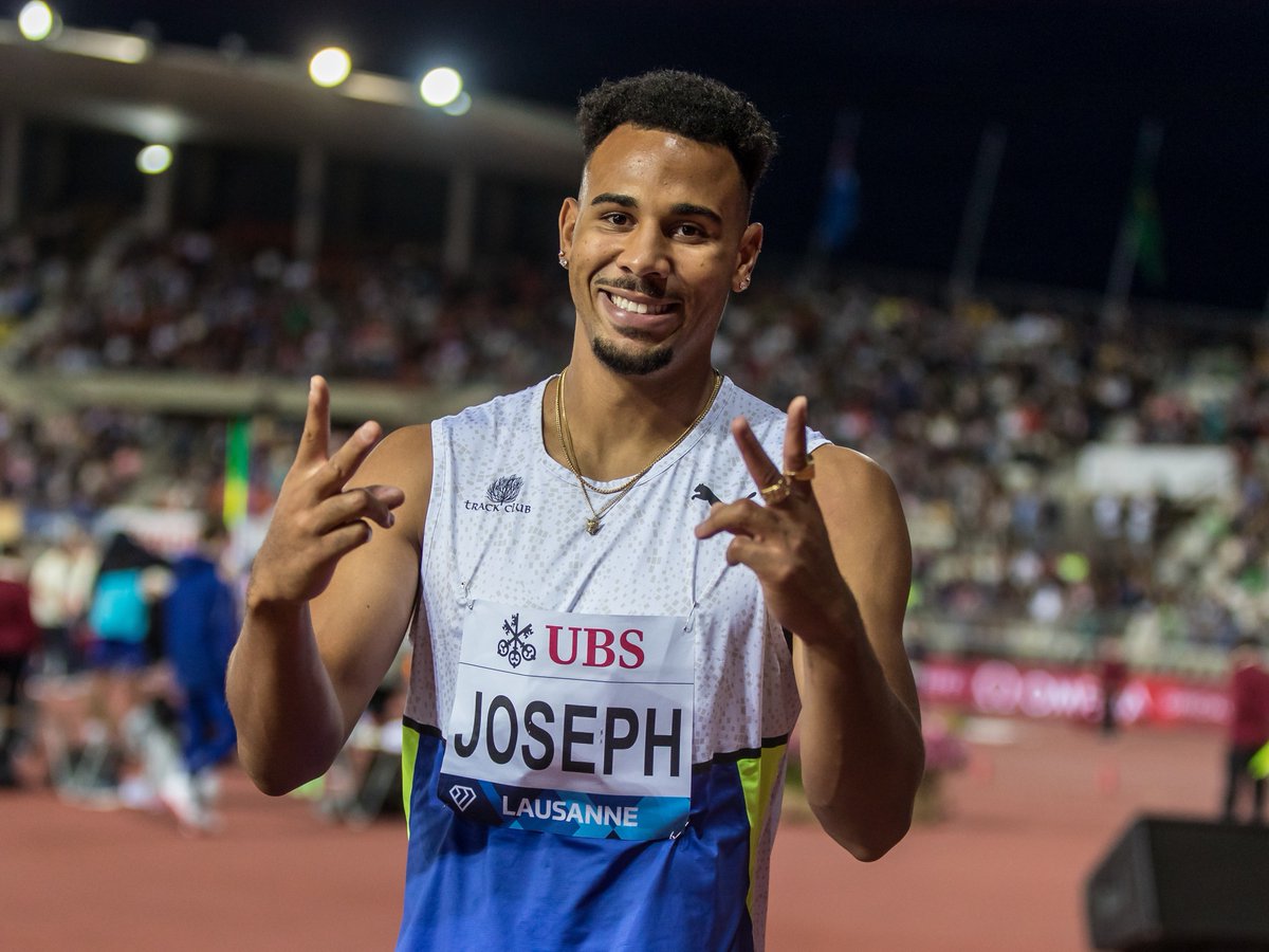 SwissAthletics's tweet photo. Tolle News aus den USA: Jason Joseph läuft die 60m Hürden in Louisville in 7,57 Sekunden (Vorlauf 7,61) und kommt damit bis auf 1 Hundertstel an seinen Schweizer Rekord heran! Limite für die Hallen-WM erfüllt! @UBSathletics @EuroAthletics @WorldAthletics @srfsport 📸@AthletixC https://t.co/nE6PxC5Xh3