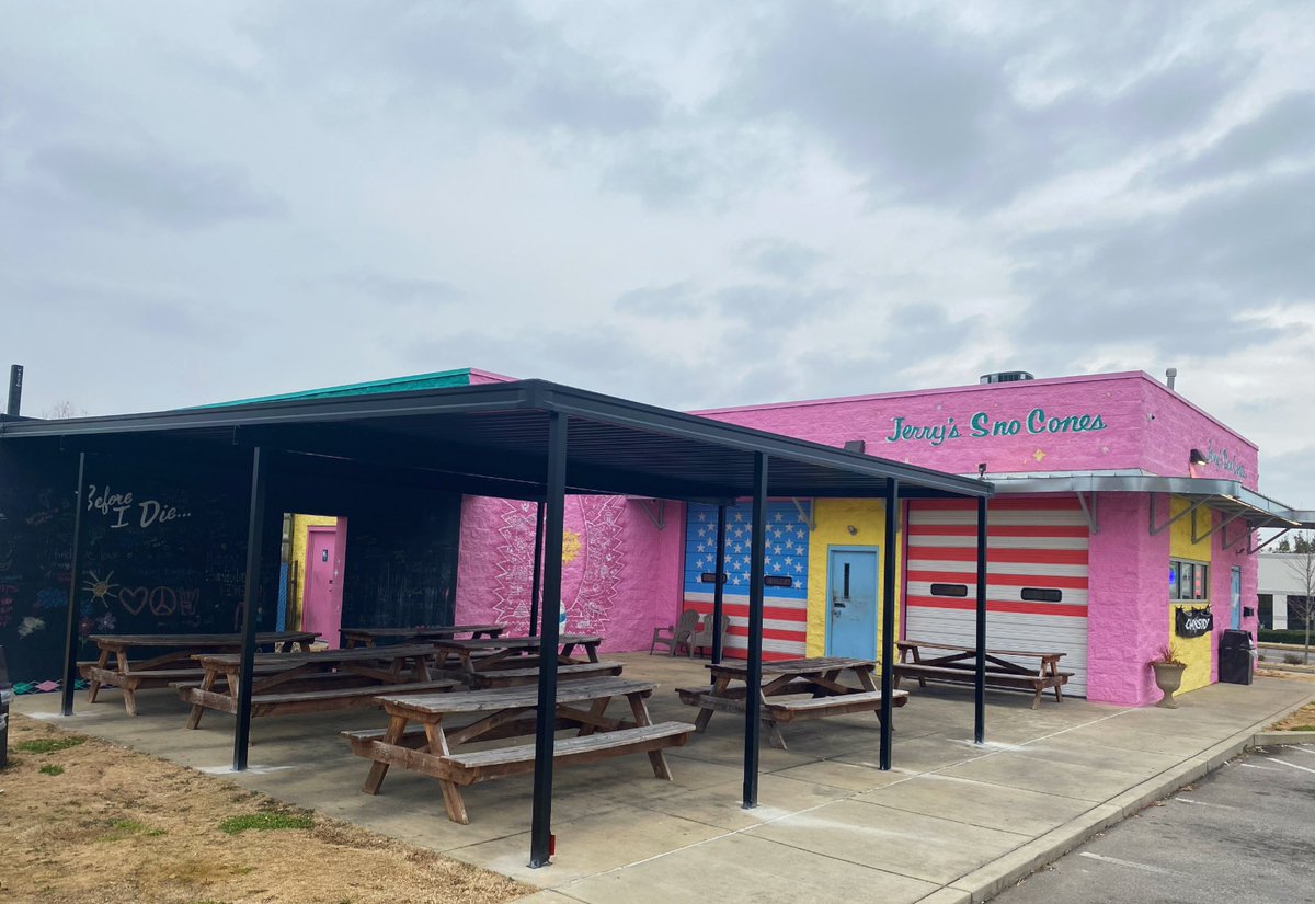 ConesJerry's tweet photo. Summer days at Jerry’s just got cooler😎 

We have a new addition at our Cordova location! This summer you all can enjoy the shade and stay cool under our new patio awning. Come grab some bbq nachos and check out our new addition! https://t.co/pXzxlGIKXd