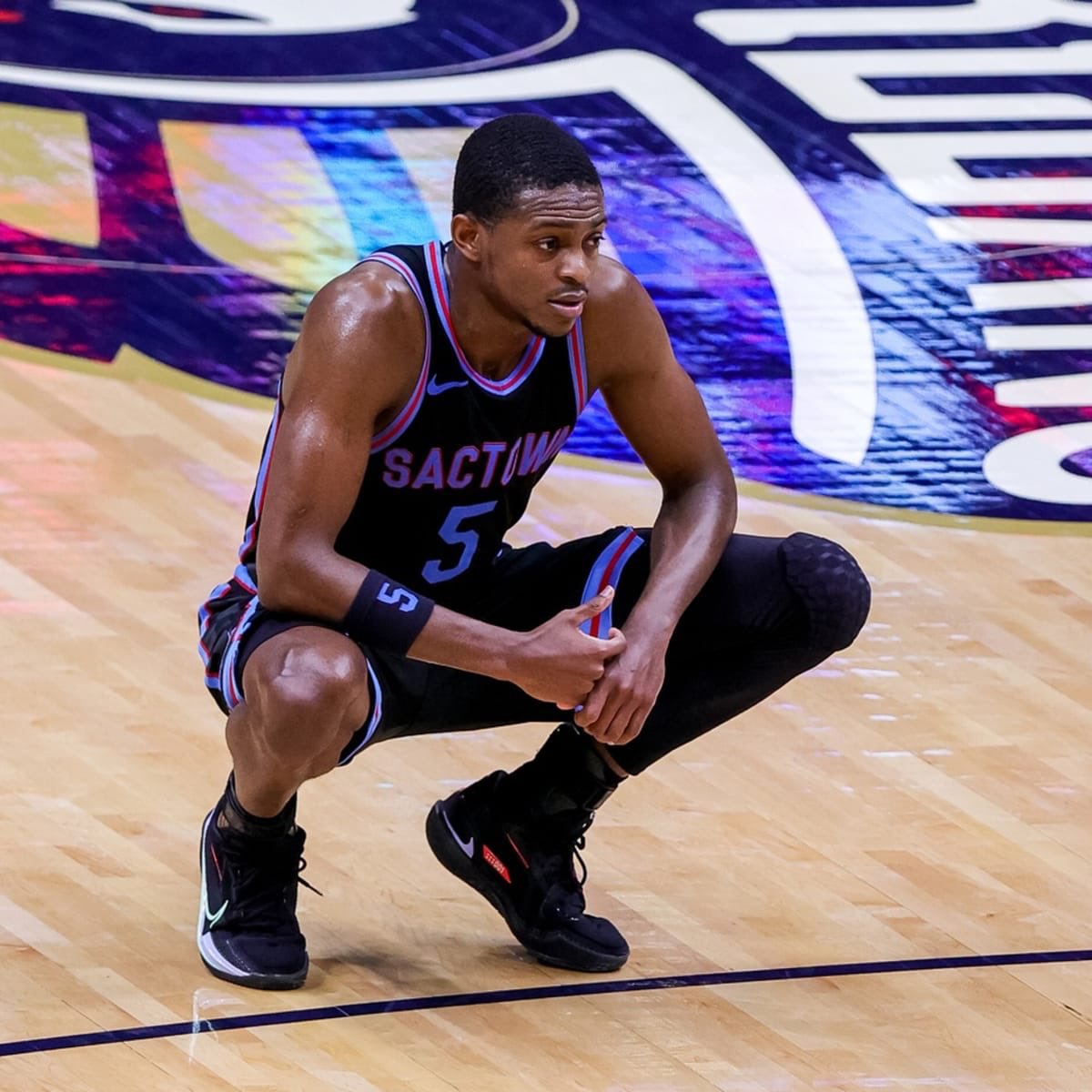 MonotoneFootbal's tweet photo. 1.5u De’Aaron Fox o21.5 PTS -120 

- Elite MU (28 vs WSH)
- Over in 3 straight &amp; 9 of his last 12. 20+ FGA
- Motivation factor, Fox suddenly goes from a sulking trade piece to a motivated young star w/ playoff aspirations

LOVE IT! Will give 25$ to a couple ppl that RT if we miss https://t.co/IYoQjfAwHZ