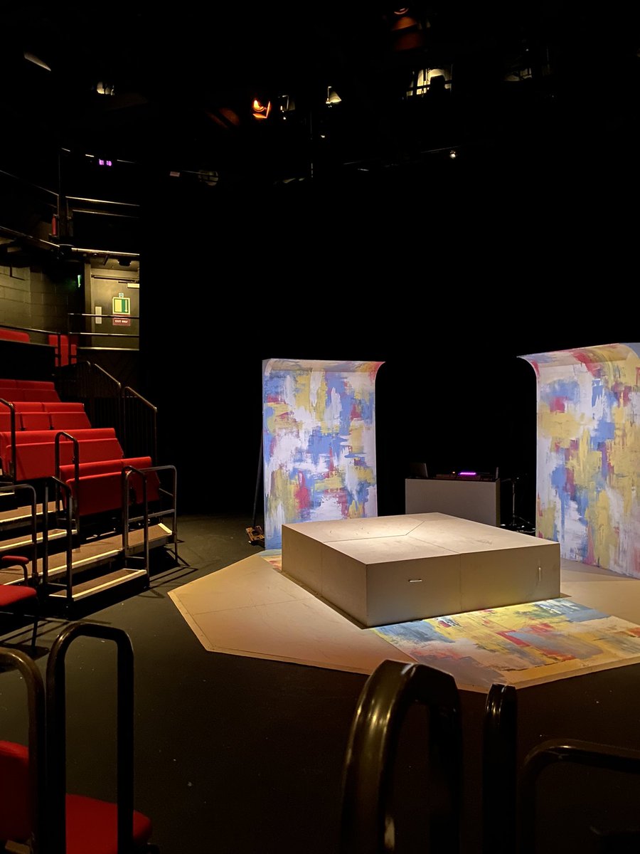 MeganRoseKen's tweet photo. 👏🏻👏🏻 @crucibletheatre #HumanNurture https://t.co/X7pmVLqnUf