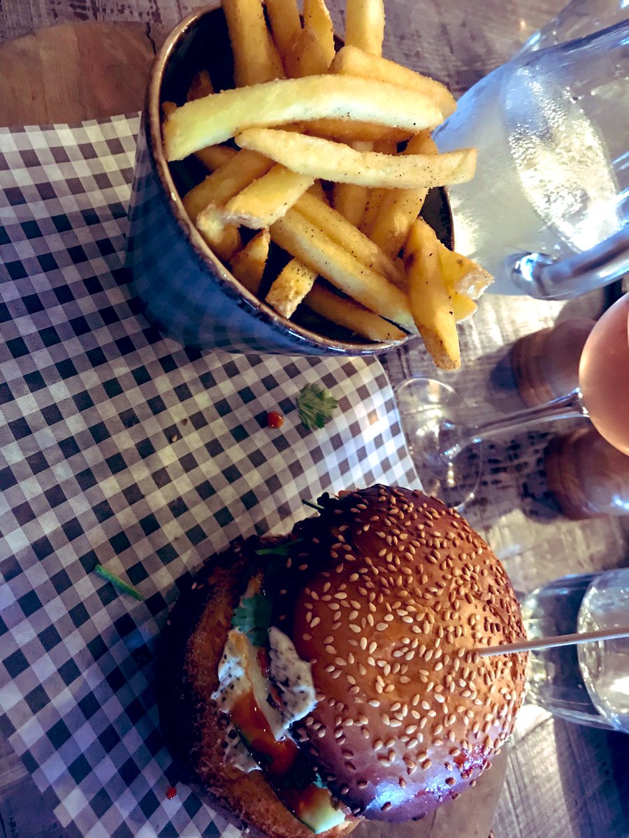 There is a great selection of restaurants within the Yard including: @TheClubHouseUK <a href="/love_prezzo/">@love_prezzo</a> @LeBistrotPierre <a href="/theLOUNGERS/">The Lounges</a> <a href="/wagamama_uk/">wagamama uk</a> Wildwood <a href="/thehookandline/">TheHook&Line</a> <a href="/Le_Vignoble/">Le Vignoble Plymouth</a> and The Shack.